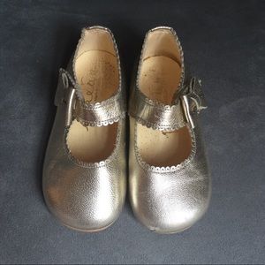 Toddler Golden Dress Shoes, size 7